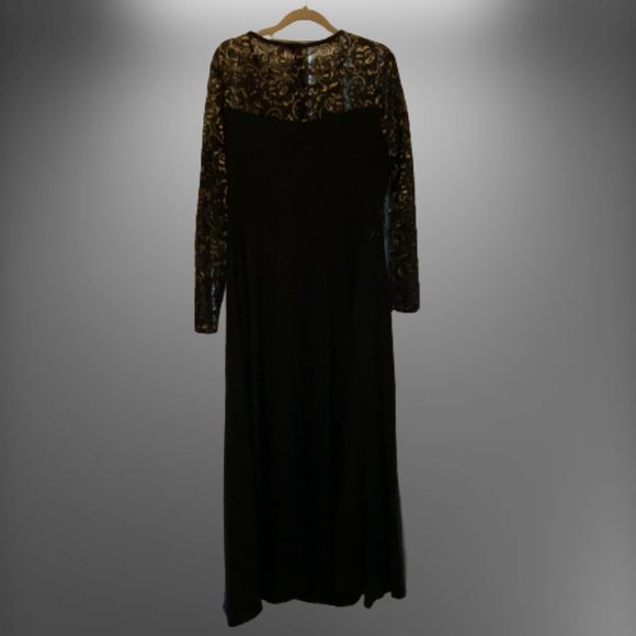 Shein Long Black Dress with Sweetheart Fringe and Gold/Black Lace Sleeves - Picture 3 of 6